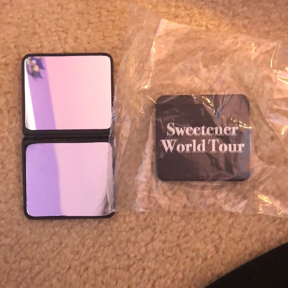 Sweetener World Tour Compact Mirror